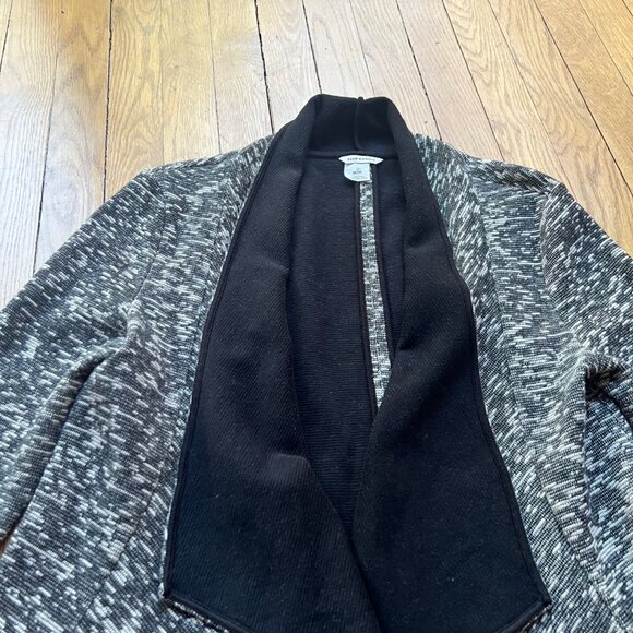 Club Monaco Size M Gray & Black Kiki Boucle Knit Draped Open Cardigan Sweater - Picture 7 of 16